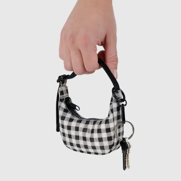 Baggu Crescent Bag Charm (gingham) - Picture 6 of 6